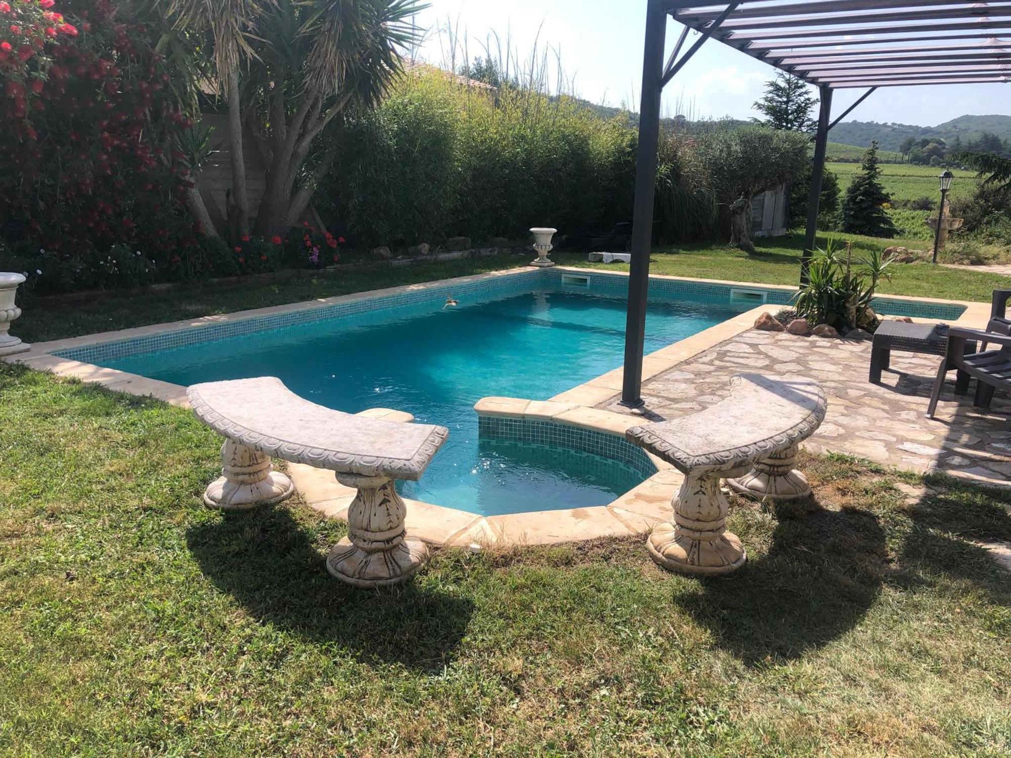 Castelnou Gite De L'Auxineill מראה חיצוני תמונה